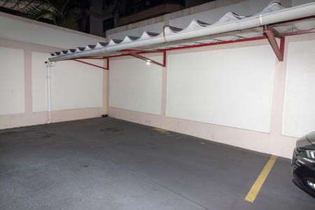 Apartamento para alugar com 244m², 4 quartos e 1 vaga Apartamento para alugar com 244m², 4 quartos e 1 vagaGaragem