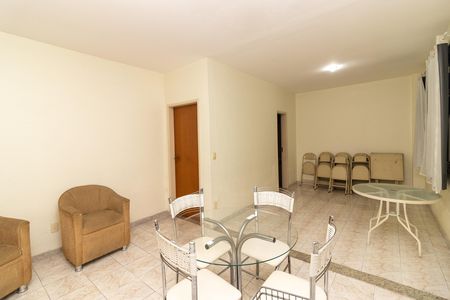 Apartamento para alugar com 244m², 4 quartos e 1 vaga Apartamento para alugar com 244m², 4 quartos e 1 vagaÁrea comum - Salão de festas