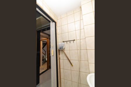 Apartamento para alugar com 244m², 4 quartos e 1 vaga Apartamento para alugar com 244m², 4 quartos e 1 vagaBanheiro de serviço
