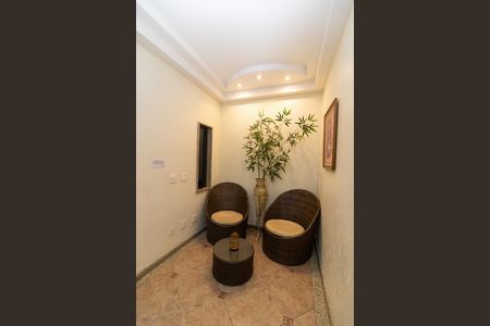 Apartamento para alugar com 244m², 4 quartos e 1 vaga Apartamento para alugar com 244m², 4 quartos e 1 vagaHall social
