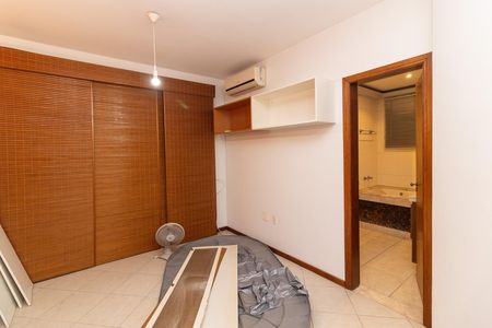 Apartamento para alugar com 244m², 4 quartos e 1 vaga Apartamento para alugar com 244m², 4 quartos e 1 vagaSuíte 2