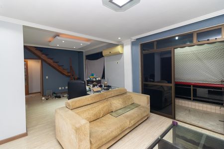 Apartamento para alugar com 244m², 4 quartos e 1 vaga Apartamento para alugar com 244m², 4 quartos e 1 vagaSala