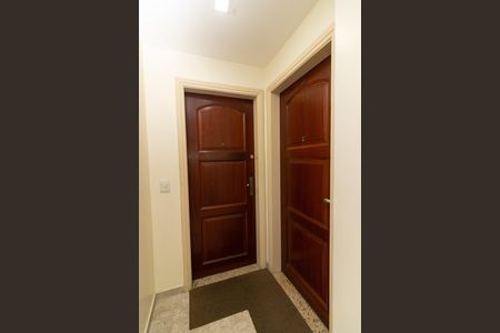 Apartamento para alugar com 244m², 4 quartos e 1 vaga Apartamento para alugar com 244m², 4 quartos e 1 vagaEntrada