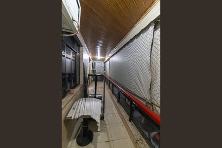 Apartamento para alugar com 244m², 4 quartos e 1 vaga Apartamento para alugar com 244m², 4 quartos e 1 vagaVaranda