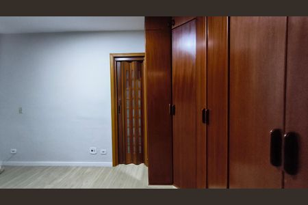 Apartamento para alugar com 81m², 3 quartos e 2 vagas Apartamento para alugar com 81m², 3 quartos e 2 vagasSuíte