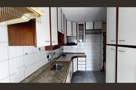 Apartamento para alugar com 81m², 3 quartos e 2 vagas Apartamento para alugar com 81m², 3 quartos e 2 vagasCozinha