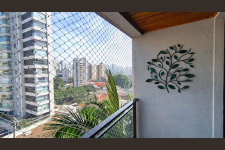 Apartamento para alugar com 81m², 3 quartos e 2 vagas Apartamento para alugar com 81m², 3 quartos e 2 vagasVaranda