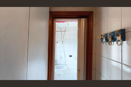 Apartamento para alugar com 81m², 3 quartos e 2 vagas Apartamento para alugar com 81m², 3 quartos e 2 vagasBanheiro de serviço
