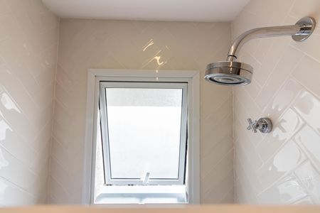 Apartamento à venda com 72m², 2 quartos e 1 vaga Apartamento à venda com 72m², 2 quartos e 1 vagaBanheiro da Suíte 1