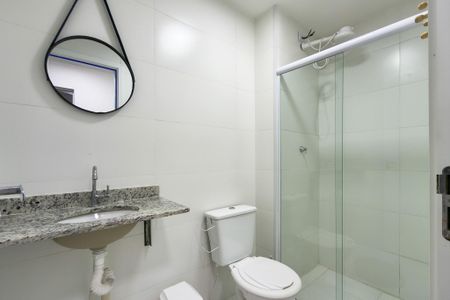 Apartamento para alugar com 80m², 2 quartos e 1 vaga Apartamento para alugar com 80m², 2 quartos e 1 vagaBanheiro
