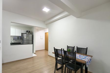 Apartamento para alugar com 80m², 2 quartos e 1 vaga Apartamento para alugar com 80m², 2 quartos e 1 vagaSala