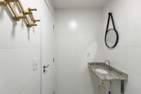 Apartamento para alugar com 80m², 2 quartos e 1 vaga Apartamento para alugar com 80m², 2 quartos e 1 vagaBanheiro da Suíte 1