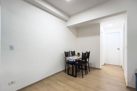 Apartamento para alugar com 80m², 2 quartos e 1 vaga Apartamento para alugar com 80m², 2 quartos e 1 vagaSala