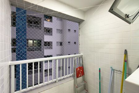 Área de Serviço de apartamento para alugar com 2 quartos, 80m² em Cidade Ocian, Praia Grande