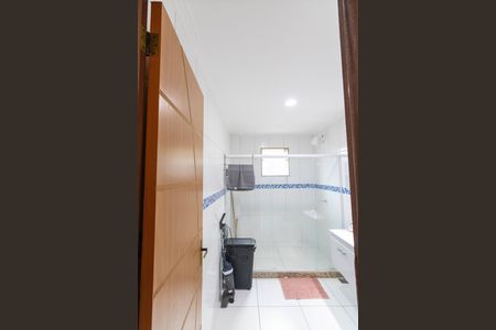 Casa à venda com 180m², 2 quartos e 1 vaga Casa à venda com 180m², 2 quartos e 1 vagaBanheiro 2