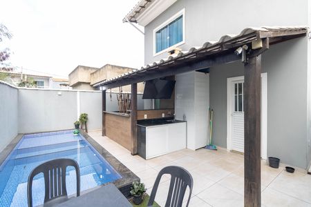 Casa à venda com 180m², 2 quartos e 1 vaga Casa à venda com 180m², 2 quartos e 1 vagaÁrea externa