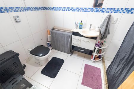 Casa à venda com 180m², 2 quartos e 1 vaga Casa à venda com 180m², 2 quartos e 1 vagaBanheiro 1