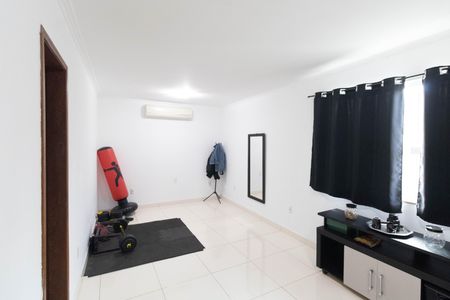 Casa à venda com 180m², 2 quartos e 1 vaga Casa à venda com 180m², 2 quartos e 1 vagaQuarto 1