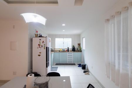 Casa à venda com 180m², 2 quartos e 1 vaga Casa à venda com 180m², 2 quartos e 1 vagaCozinha e Área de Serviço