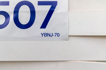 YBNJ-70 de casa à venda com 2 quartos, 180m² em Santa Cruz , Rio de Janeiro