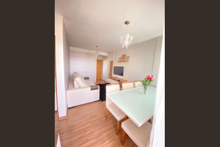 Sala de apartamento para alugar com 3 quartos, 90m² em Castelo, Belo Horizonte