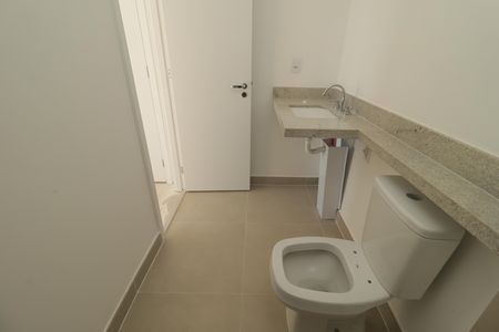 Apartamento à venda com 170m², 3 quartos e 2 vagasBanheiro da Suíte 3