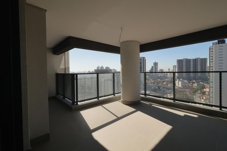 Apartamento à venda com 170m², 3 quartos e 2 vagasVaranda
