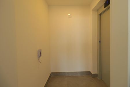 Apartamento à venda com 170m², 3 quartos e 2 vagasHall de entrada