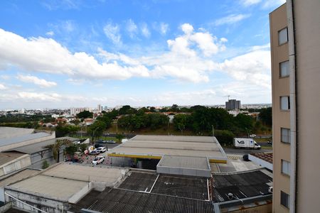 Apartamento à venda com 80m², 2 quartos e 1 vagaQuarto 1 - Vista