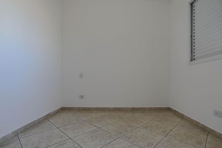 Quarto 2 de apartamento para alugar com 2 quartos, 54m² em Novo Mogilar , Mogi das Cruzes