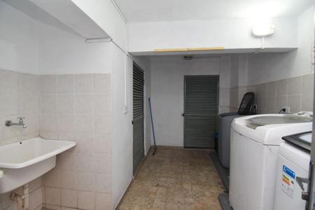 Área comum de kitnet/studio à venda com 1 quarto, 20m² em Centro, Curitiba