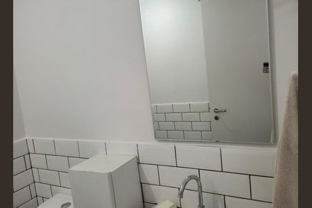 Apartamento à venda com 34m², 2 quartos e sem vaga Apartamento à venda com 34m², 2 quartos e sem vagaBanheiro
