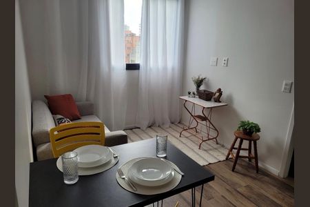 Apartamento à venda com 34m², 2 quartos e sem vaga Apartamento à venda com 34m², 2 quartos e sem vagaSala