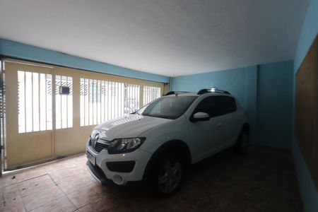 Garagem de casa para alugar com 4 quartos, 120m² em Jardim Porteira Grande, São Paulo