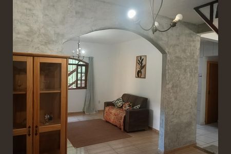Casa para alugar com 116m², 3 quartos e 2 vagas