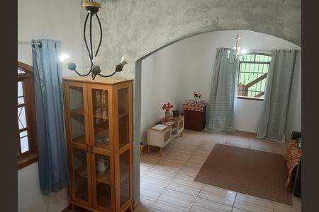 Casa para alugar com 116m², 3 quartos e 2 vagas