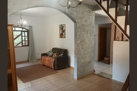 Casa para alugar com 116m², 3 quartos e 2 vagas