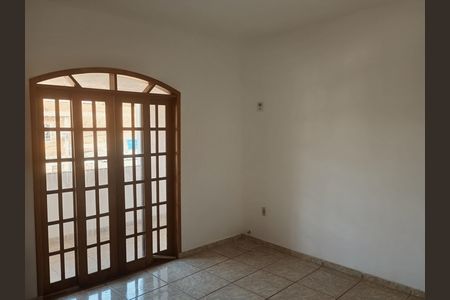 Casa para alugar com 116m², 3 quartos e 2 vagas