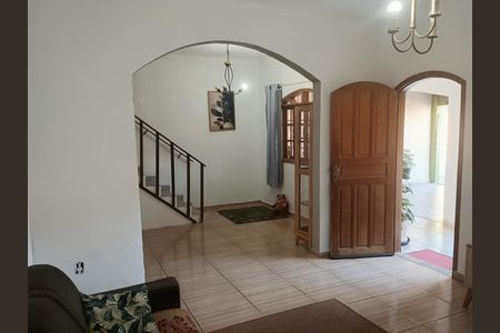 Casa para alugar com 116m², 3 quartos e 2 vagas