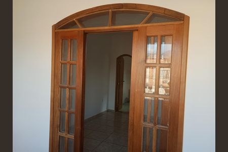 Casa para alugar com 116m², 3 quartos e 2 vagas