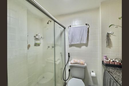 Apartamento à venda com 72m², 2 quartos e 1 vaga Apartamento à venda com 72m², 2 quartos e 1 vagaBanheiro