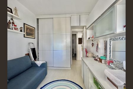 Apartamento à venda com 72m², 2 quartos e 1 vaga Apartamento à venda com 72m², 2 quartos e 1 vagaSala