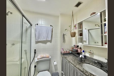 Banheiro de apartamento à venda com 2 quartos, 72m² em Barra da Tijuca, Rio de Janeiro
