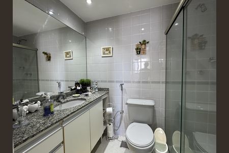 Banheiro de apartamento à venda com 2 quartos, 72m² em Barra da Tijuca, Rio de Janeiro