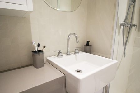 Apartamento para alugar com 73m², 2 quartos e 1 vaga Apartamento para alugar com 73m², 2 quartos e 1 vagaBanheiro