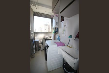 Área de Serviço de apartamento para alugar com 2 quartos, 73m² em Indianópolis, São Paulo