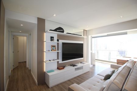 Sala de apartamento para alugar com 2 quartos, 73m² em Indianópolis, São Paulo