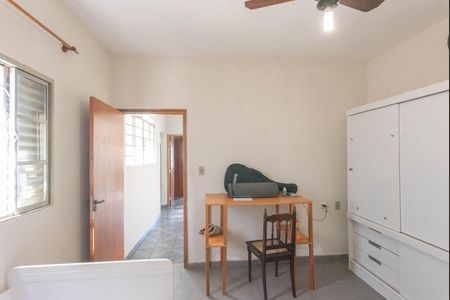 Casa à venda com 250m², 3 quartos e 2 vagas Casa à venda com 250m², 3 quartos e 2 vagasQuarto 2