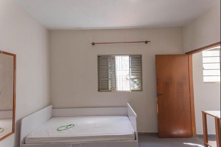 Casa à venda com 250m², 3 quartos e 2 vagas Casa à venda com 250m², 3 quartos e 2 vagasQuarto 2