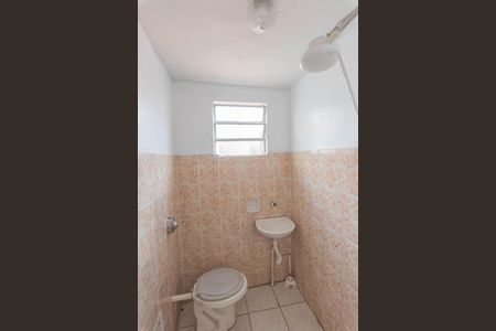 Casa à venda com 250m², 3 quartos e 2 vagas Casa à venda com 250m², 3 quartos e 2 vagasCasa 3- Banheiro